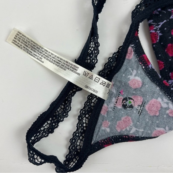 NEW Intimately Free People Sustainable Super Thong Large Black Floral Lace NWOT - Picture 6 of 6
